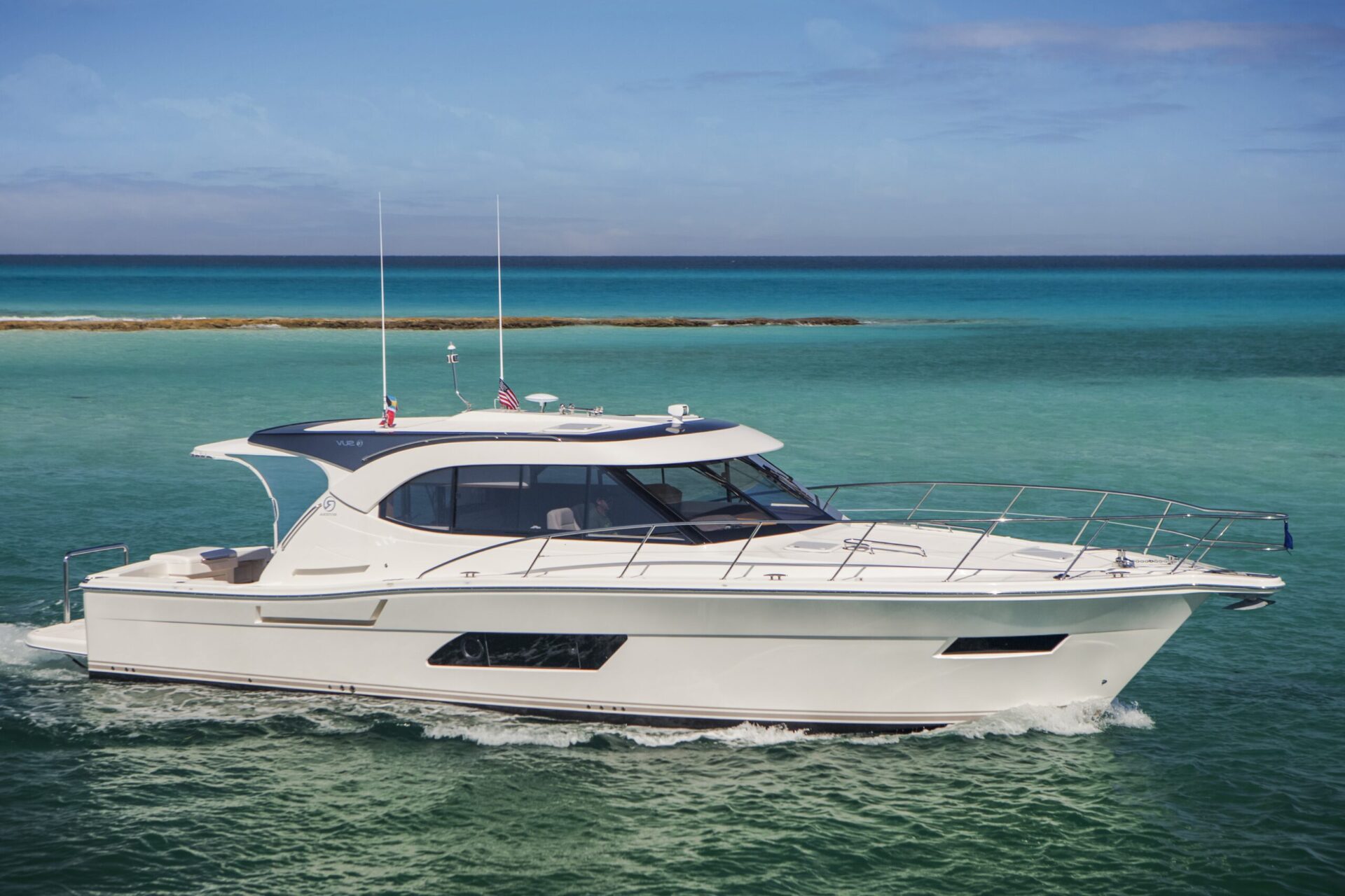 Riviera 445 SUV - Emerald Pacific Yachts