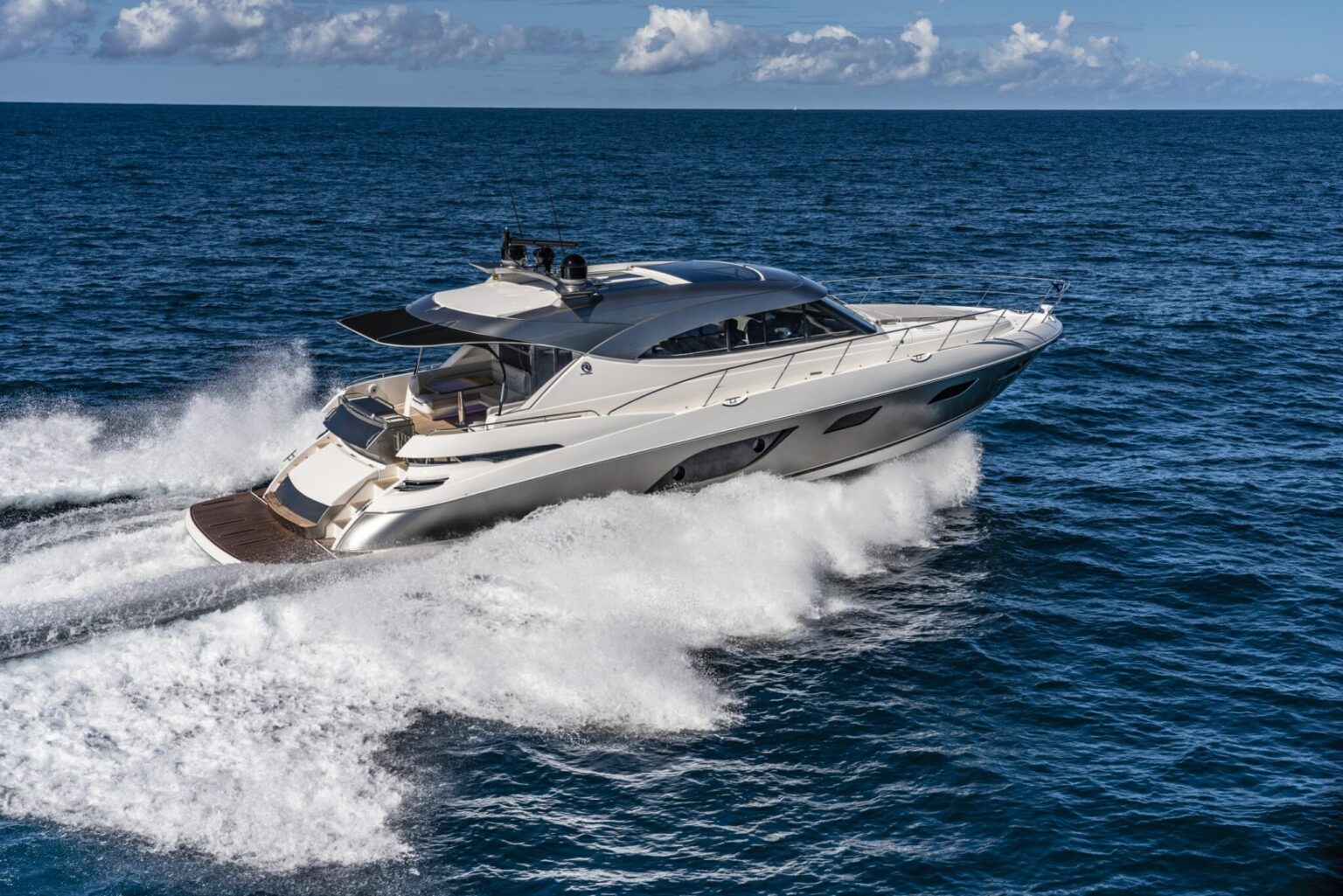 riviera 6000 sport yacht platinum edition price